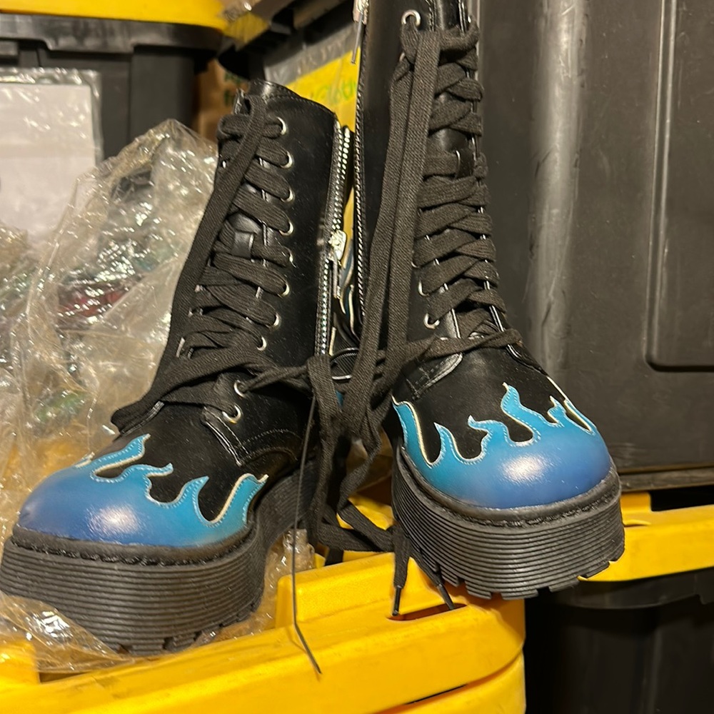 69 Current Mood Dolls Kill Flame Vegan Ankle Boots Brand New
